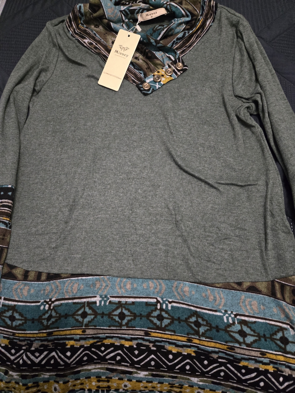 Missey Green Pattern-Trim Long Sleeve Blouse